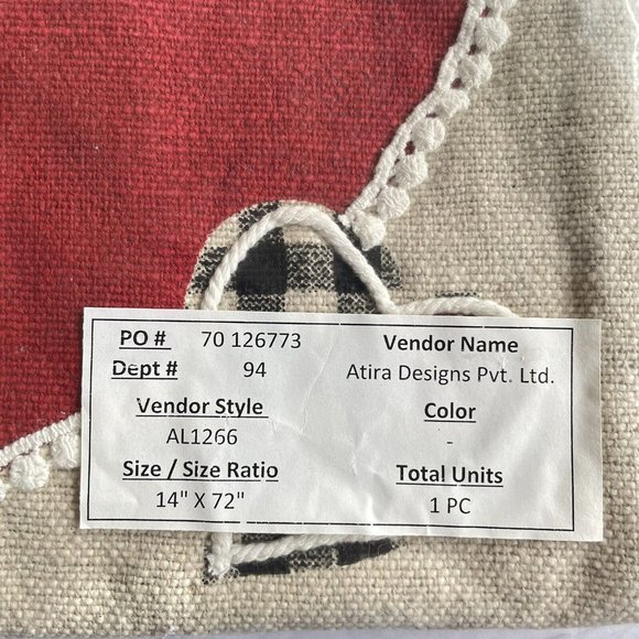 NEW Nicole Miller Black White Gingham Hearts Embroidery Table Runner 14”x72” - Picture 5 of 5